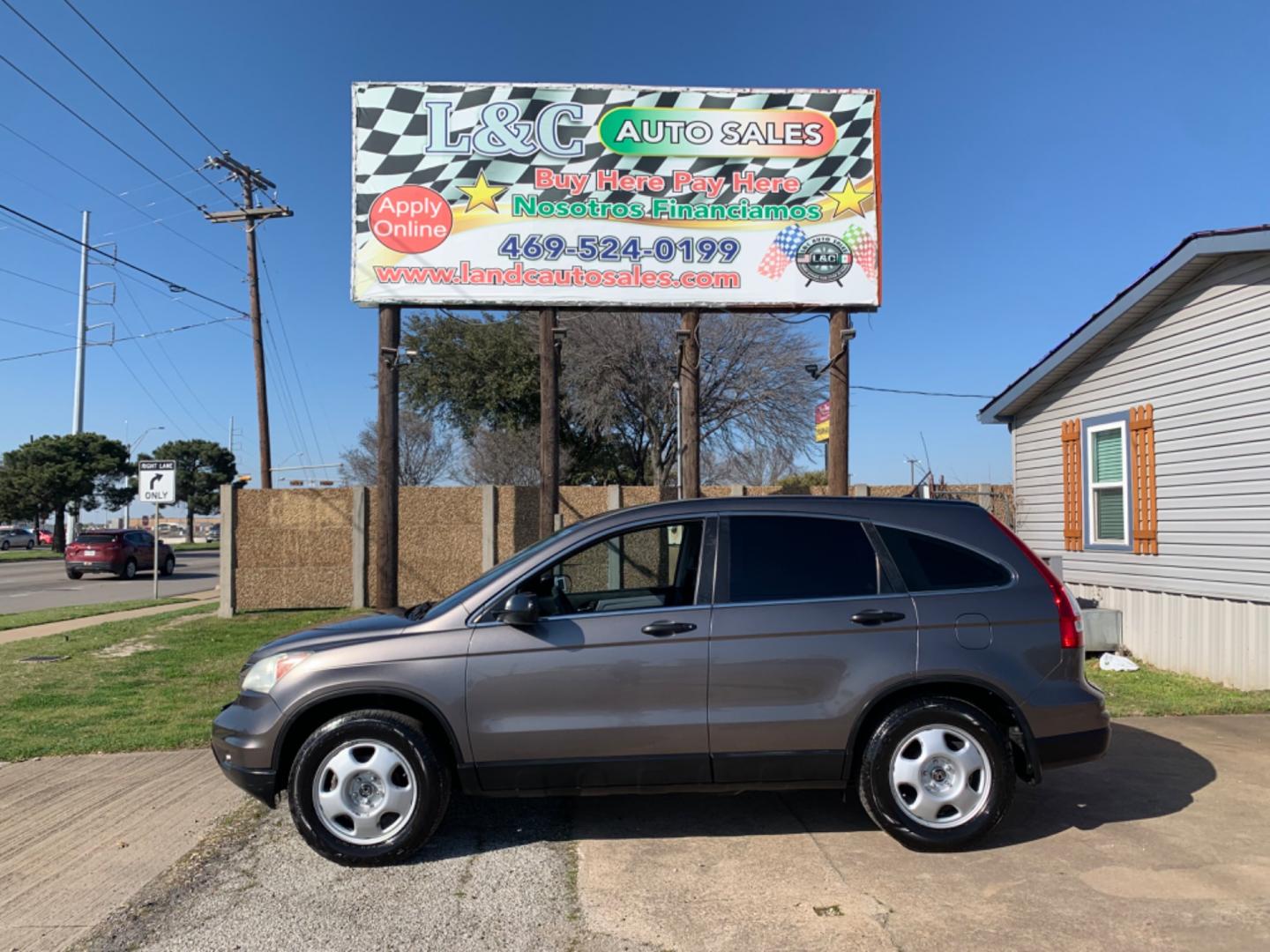 2010 Gray /gray Honda CR-V LX 4WD AT (5J6RE4H38AL) with an 2.4L L4 DOHC 16V engine, Automatic Transmission transmission, located at 1830 North Belt Line Road, Irving, TX, 75061, (469) 524-0199, 32.834373, -96.993584 - Photo#0